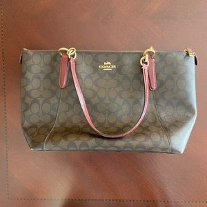 Coach Brown Leather Tote Bag w Burgundy Strap and Gold Tone Hardware